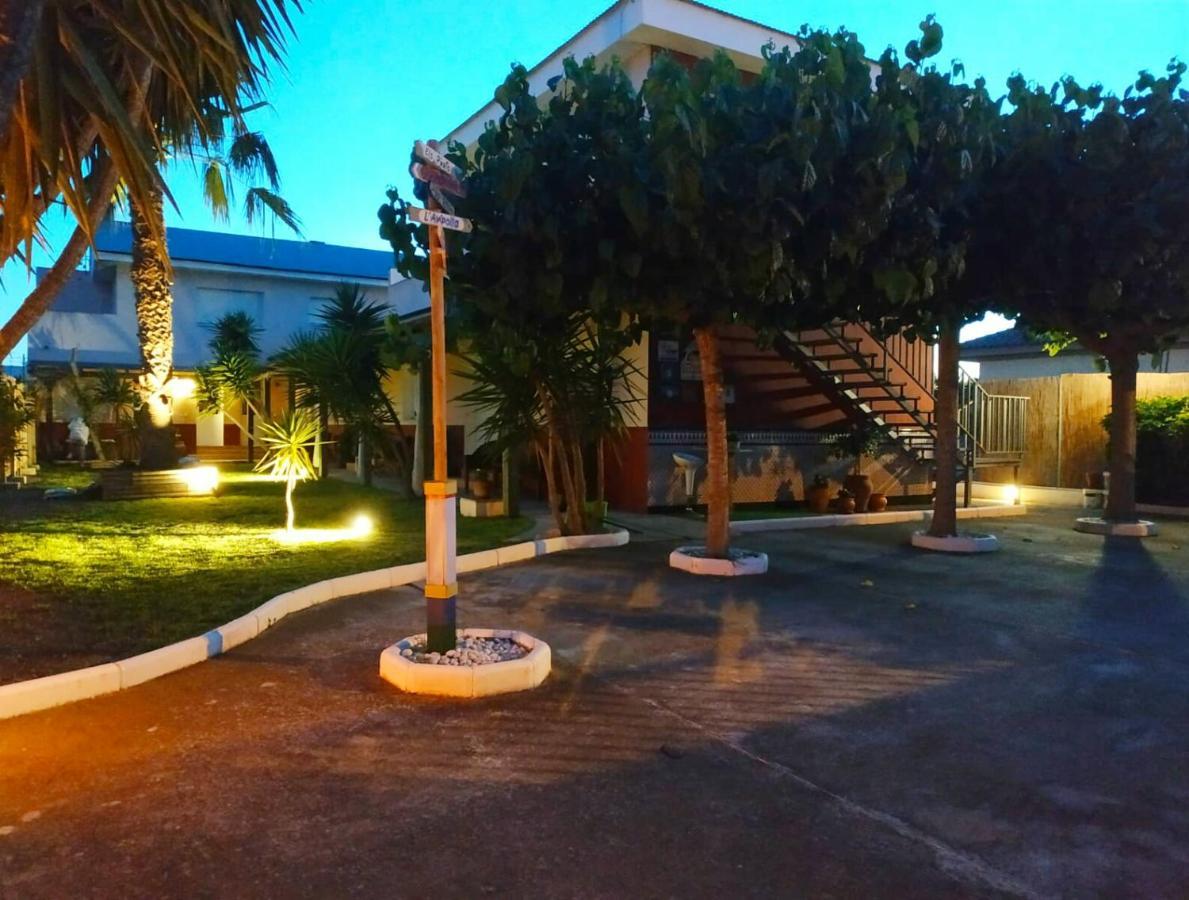 Casablanca El Petit Hotel Deltebre Luaran gambar